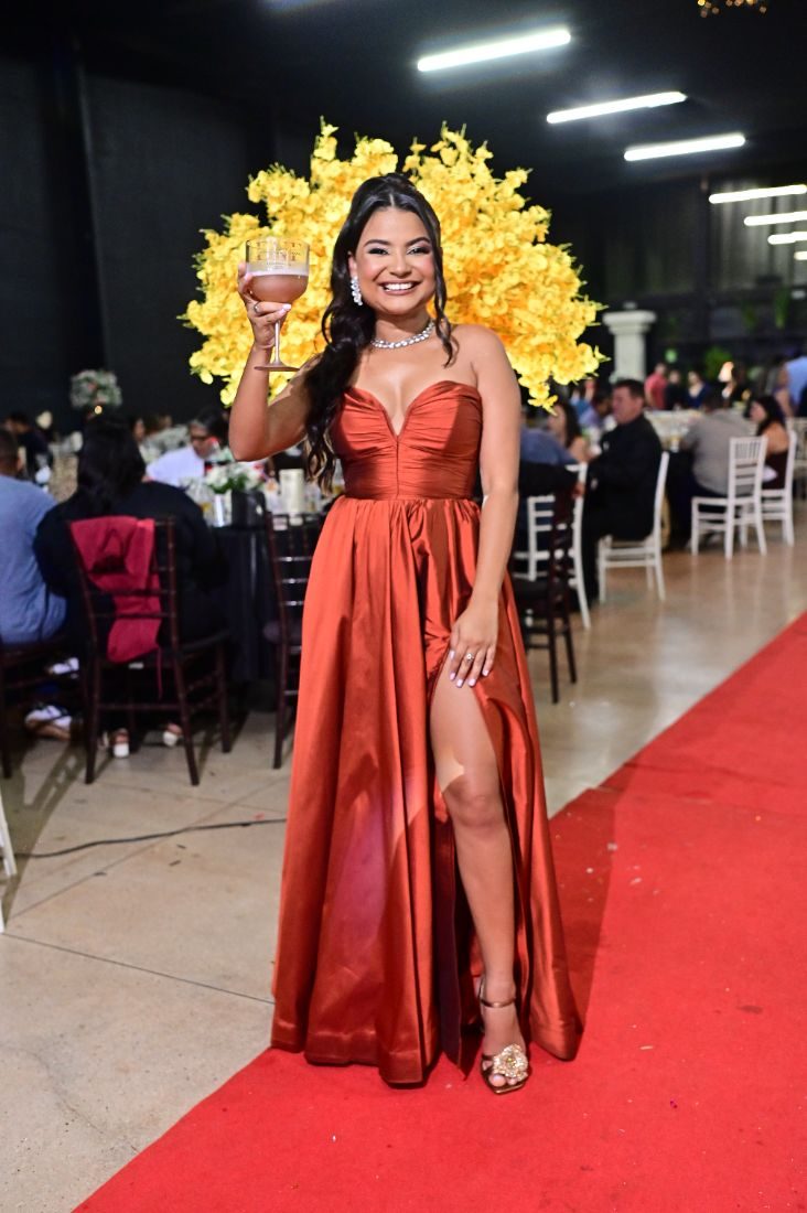 Fim de noite · Baile de gala